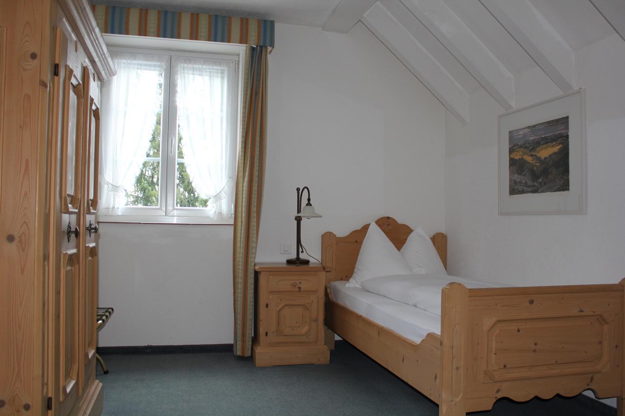 Landgasthof Zu Den Drei Sternen Brunegg Habitación foto
