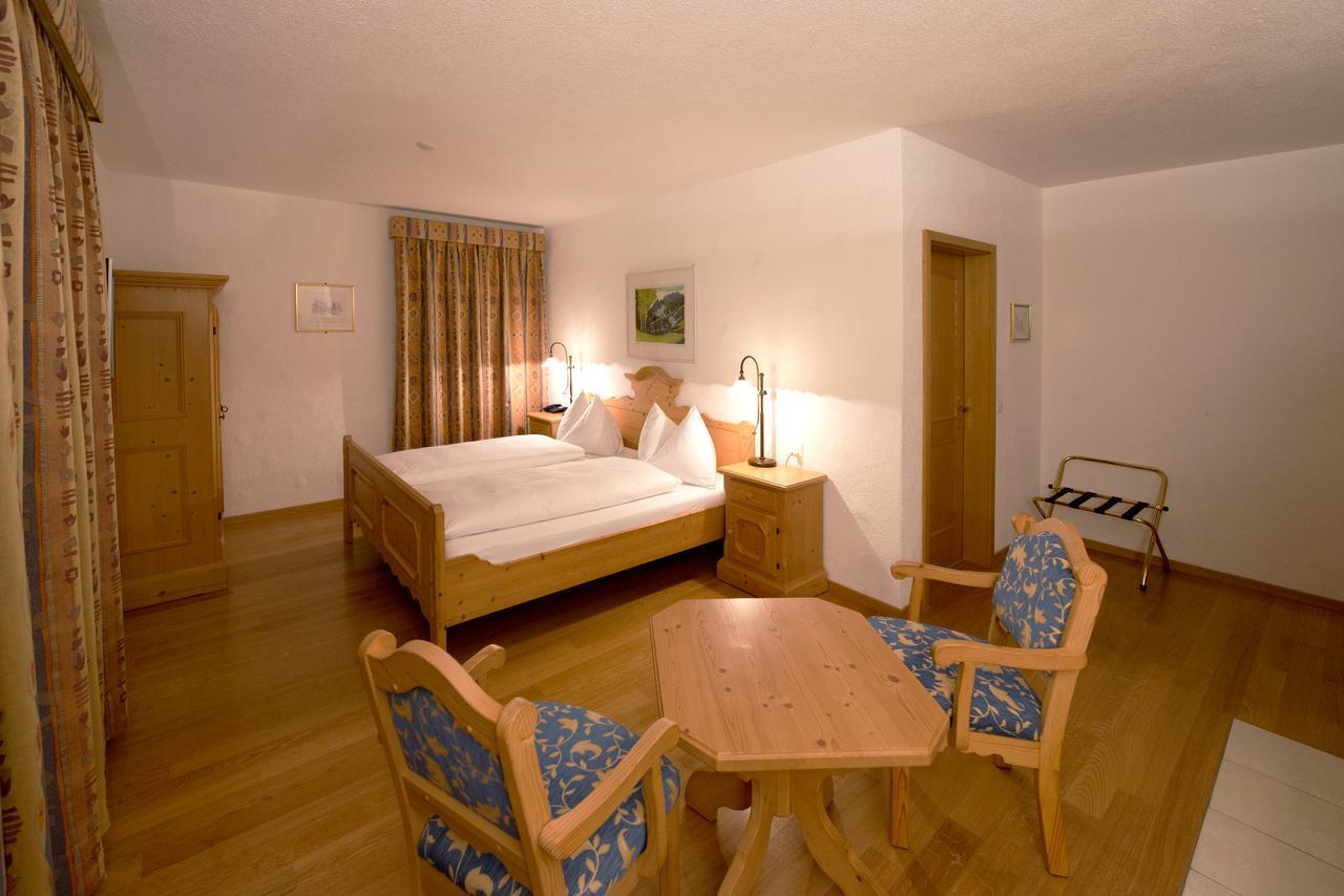 Landgasthof Zu Den Drei Sternen Brunegg Habitación foto